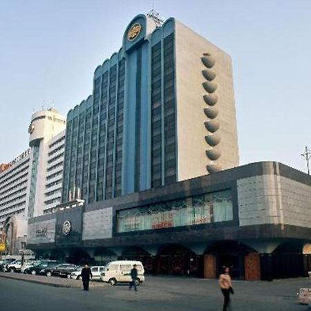 Peony Hotel Luoyang Луоян Екстериор снимка